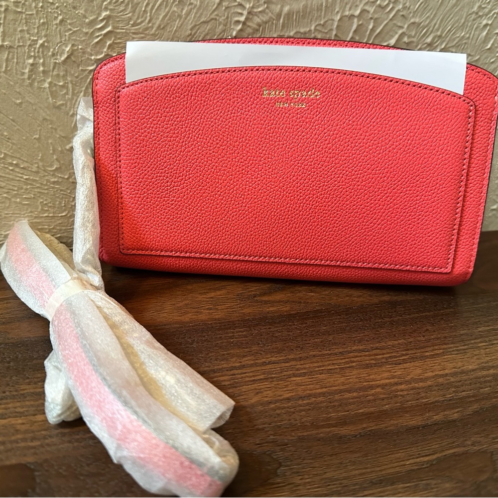 NWT Kate Spade Margaux Peach Melba Leather Crossbody